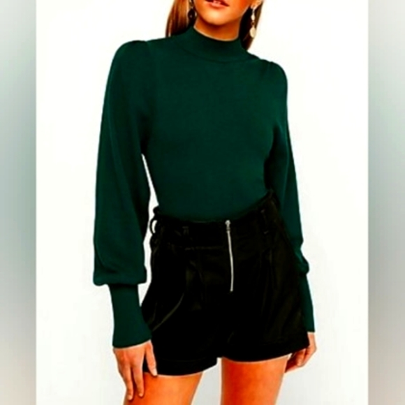 Express Sweaters - 2/$25 Express Forest Green Puffy sleeve sweater